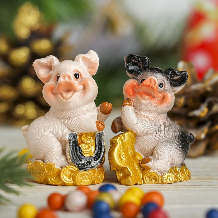 Сувенир полистоун "Хрюшка удачливый" МИКС 4,8х3,5х2,8 см