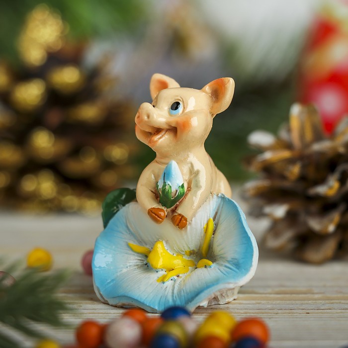 Сувенир полистоун "Хрюшка на цветке" МИКС 5,5х5,2х4,5 см