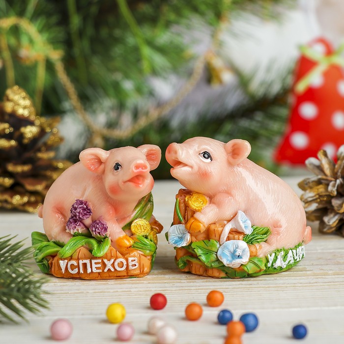 Сувенир полистоун "Хрюшка в цветнике" МИКС 6х7х4 см