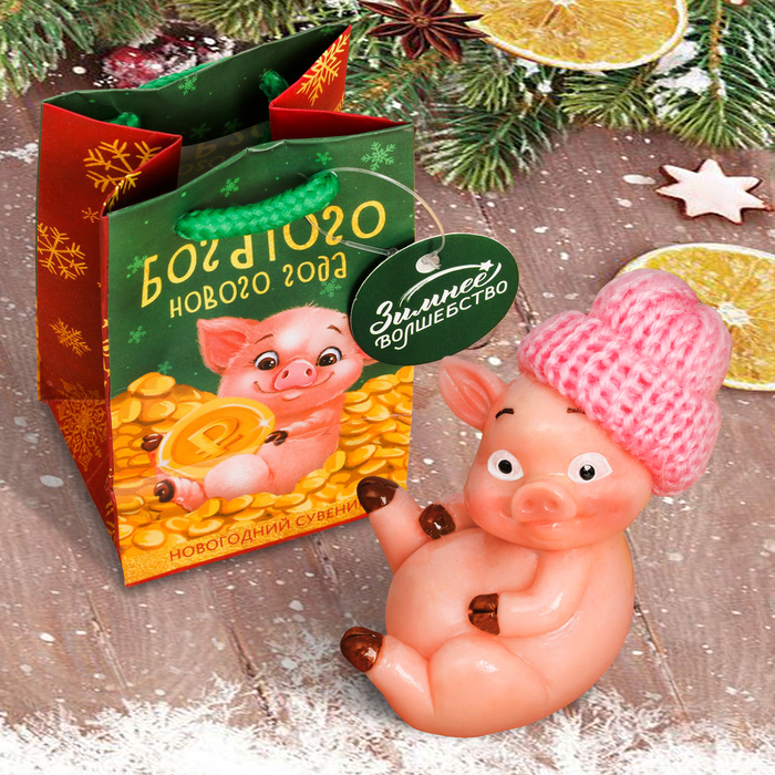 Фигурка с атрибутикой "Богатого Нового Года!"