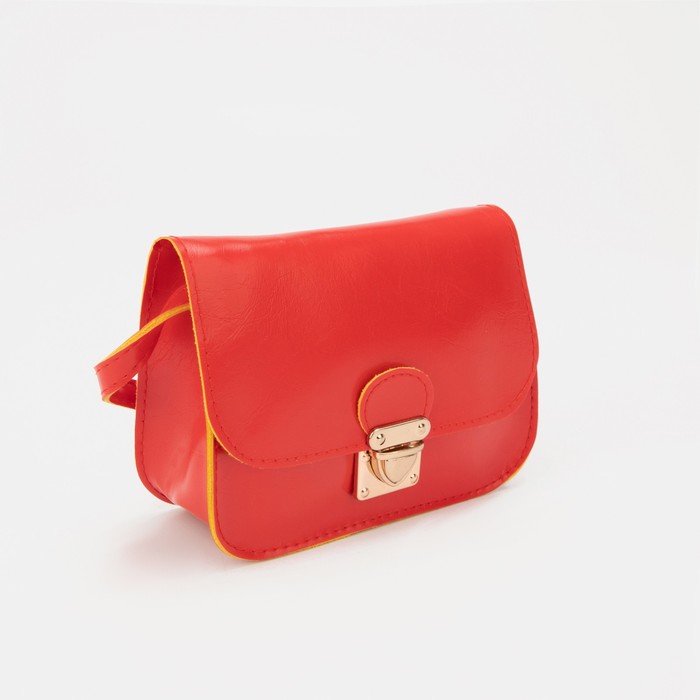 Сумка женская, отдел на клапане, длинный ремень, цвет красный