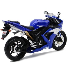 

Коллекционная модель мотоцикла Yamaha YZF-R1, масштаб 1:18