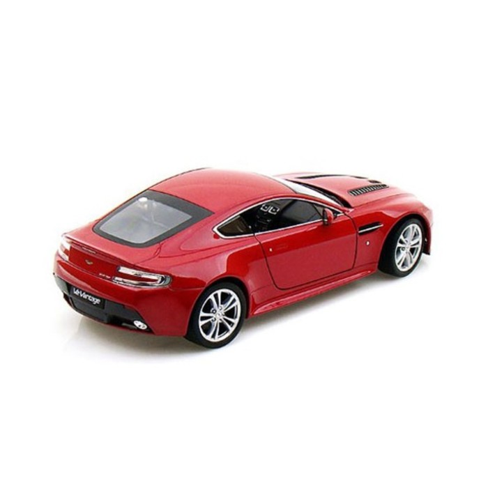 Коллекционная модель машины Aston Martin V12 Vantage, масштаб 1:24