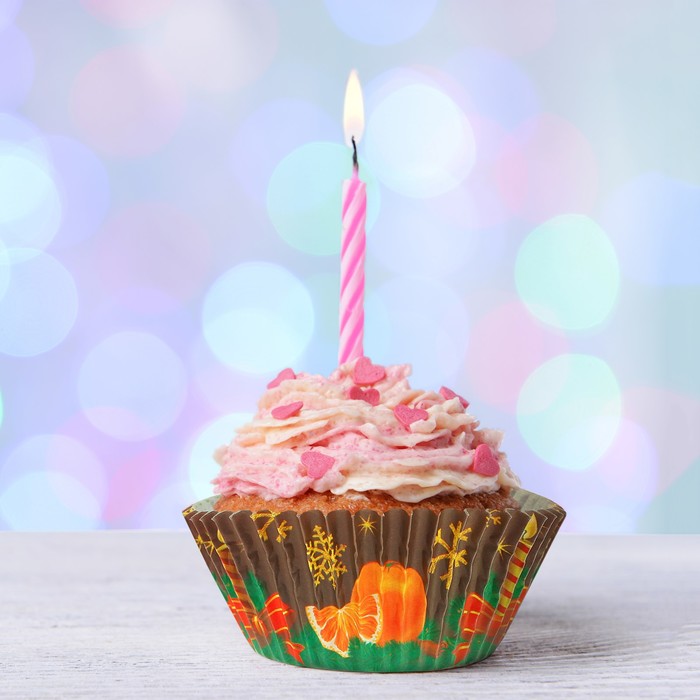 Набор для выпекания кексов "С Новым Годом"свеча, набор 24 формочки