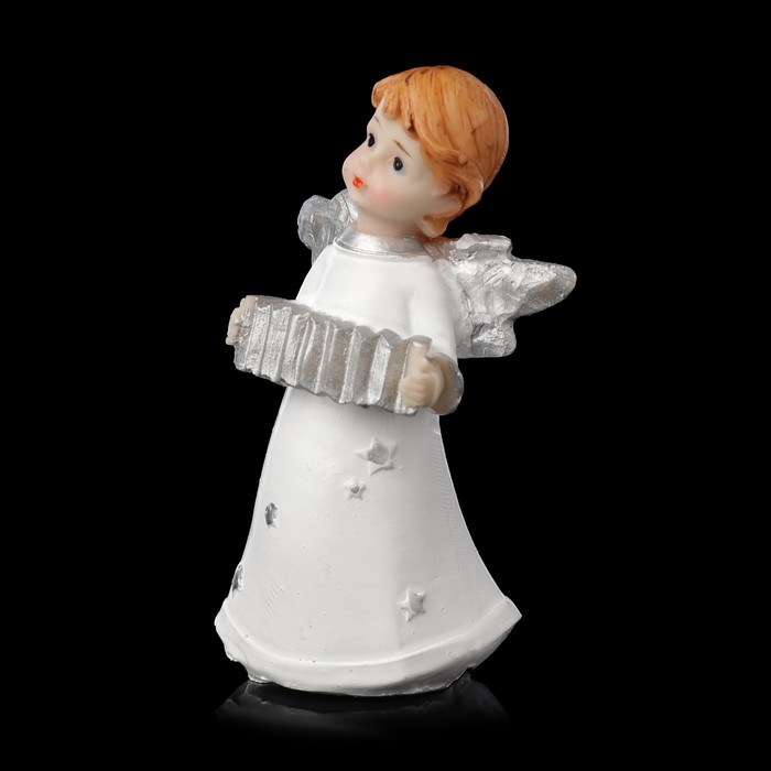 Сувенир полистоун "Ангел с серебристыми крыльями в платье в звёздочку" МИКС 10,3х4,6х6 см