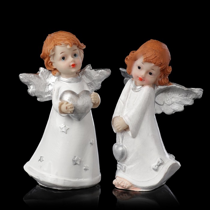 Сувенир полистоун "Ангелочек с серебристыми крыльями с сердцем" МИКС 13х9,5х7 см