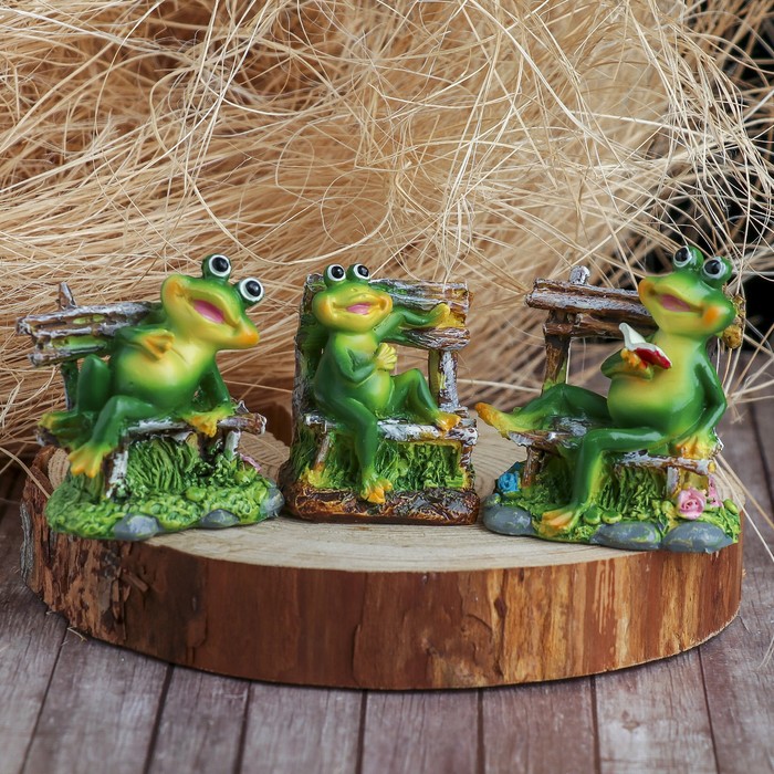 Сувенир полистоун &quot;Лягушонок на скамеечке&quot; МИКС 5,5х5х3,5 см