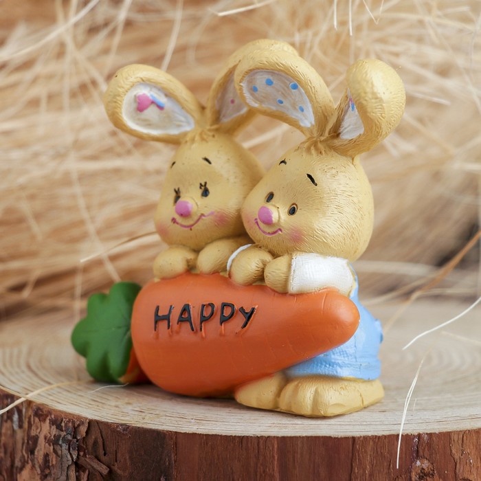 Сувенир полистоун "Зайки с морковкой" 8х7,5х4,7 см