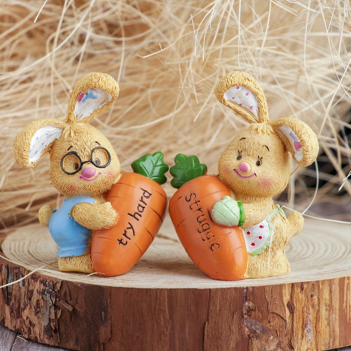 Сувенир полистоун "Зайка с морковкой" МИКС 8х6х4 см
