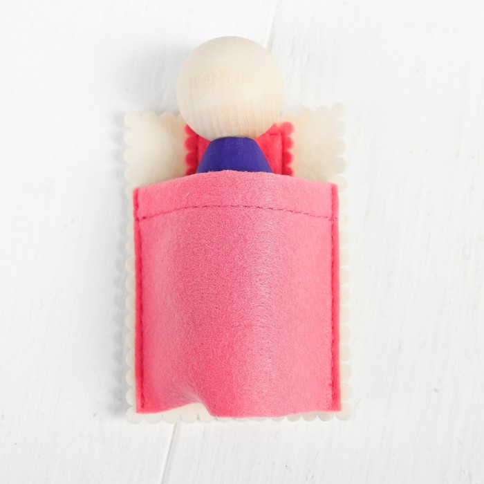 Сортер "Гномики большие в колпачках, с кроватками и стаканчиками", 12 шт.