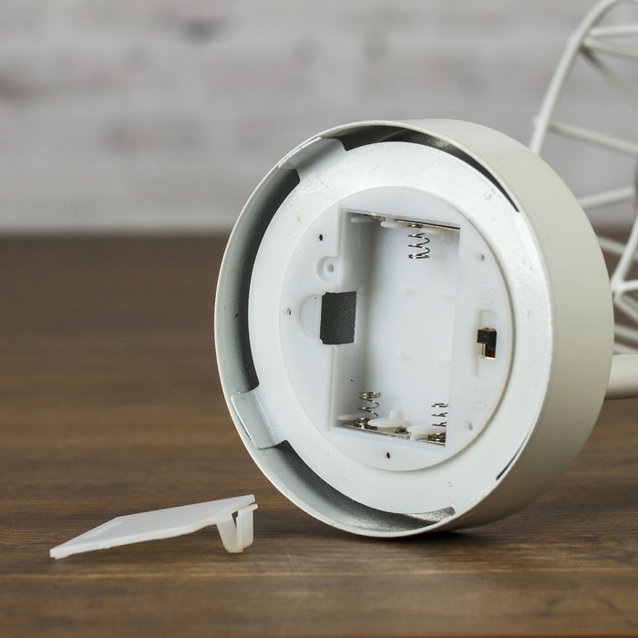 Лампа настольная лофт "Студия" белая 3ААА 13,519х32,5 см