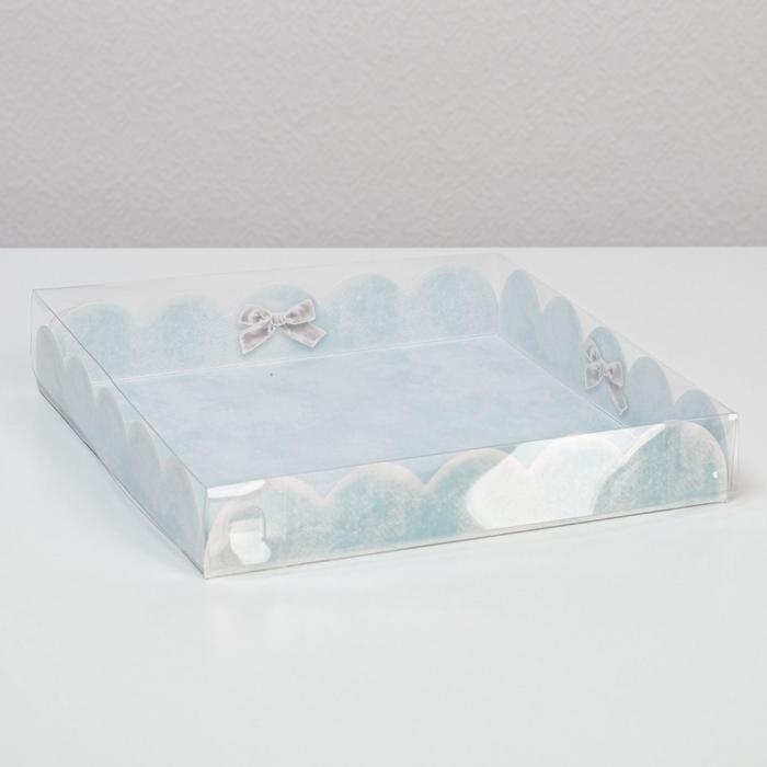 Коробка для кондитерских изделий с PVC крышкой «Сюрприз», 18 х 18 х 3 см