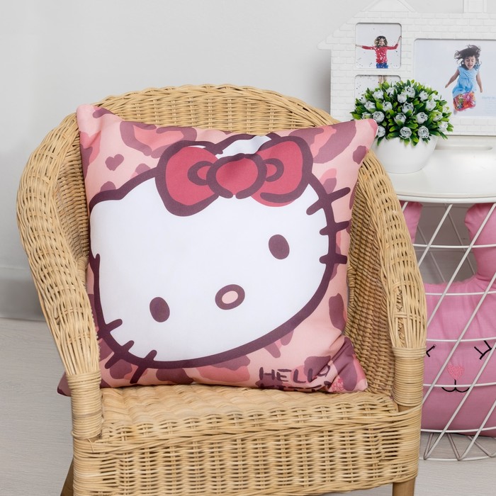 Подушка декоративная Hello Kitty 40х40, цвет розовый 100% полиэстер