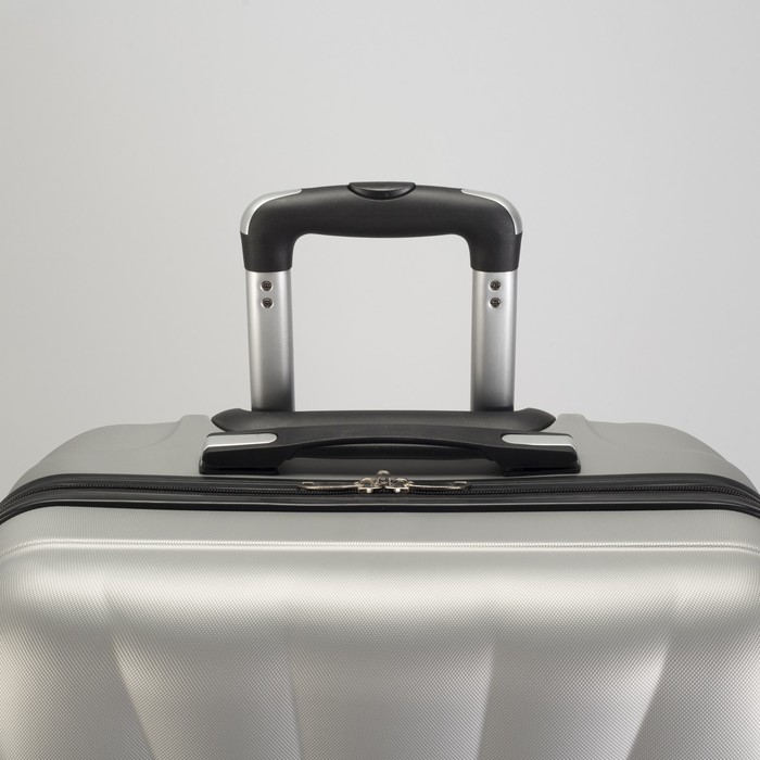 Чемодан большой "Ракушка" 28", отдел на молнии, кодовый замок, 4 колеса, цвет серебристый