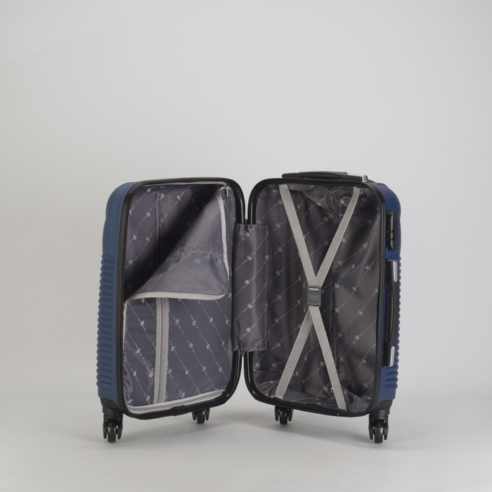 Чемодан малый "Ракушка" 20", отдел на молнии, кодовый замок, 4 колеса, цвет тёмно-синий