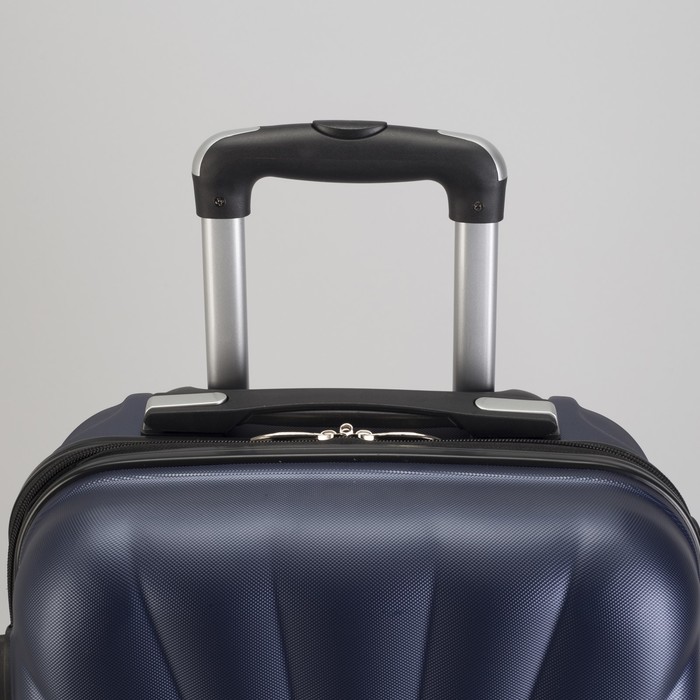 Чемодан малый "Ракушка" 20", отдел на молнии, кодовый замок, 4 колеса, цвет тёмно-синий