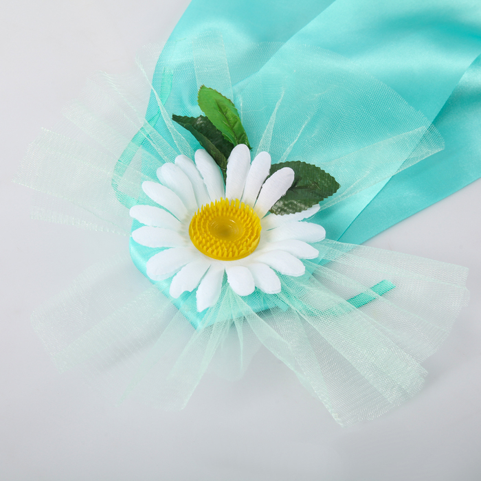 Украшение на капот "3 ленты с цветами" вид 1 Зеленый