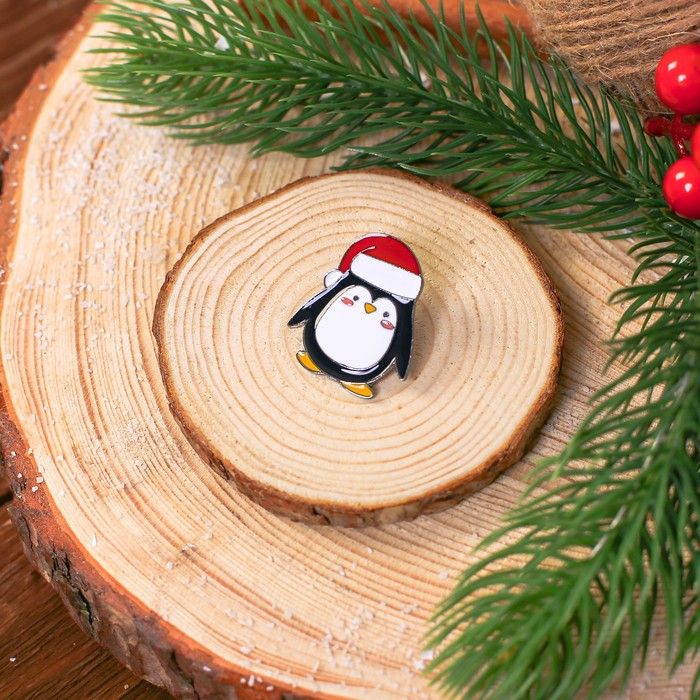 Значок металлический "Чудесного Нового года"