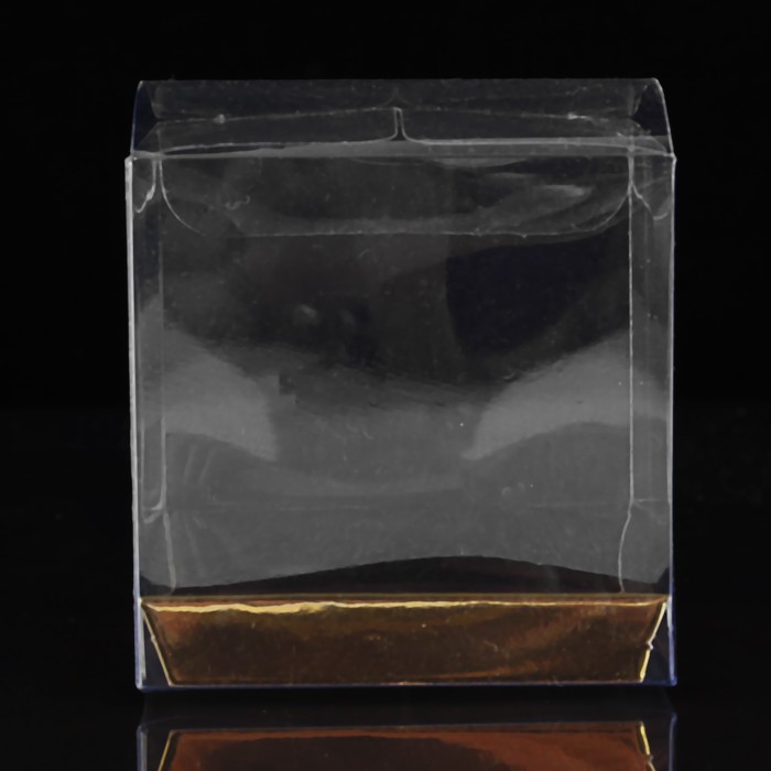 Коробка квадратная пластиковая 6 х 6 х 6 см, золото