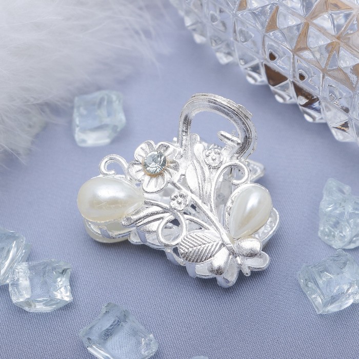 Краб для волос "Жемчужный" 4 см цветочек