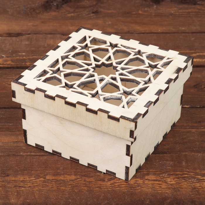 Шкатулка дерево "Звезды" 12х12х6 см