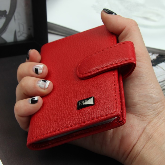 Визитница, 1 ряд, 20 листов, цвет красный матовый