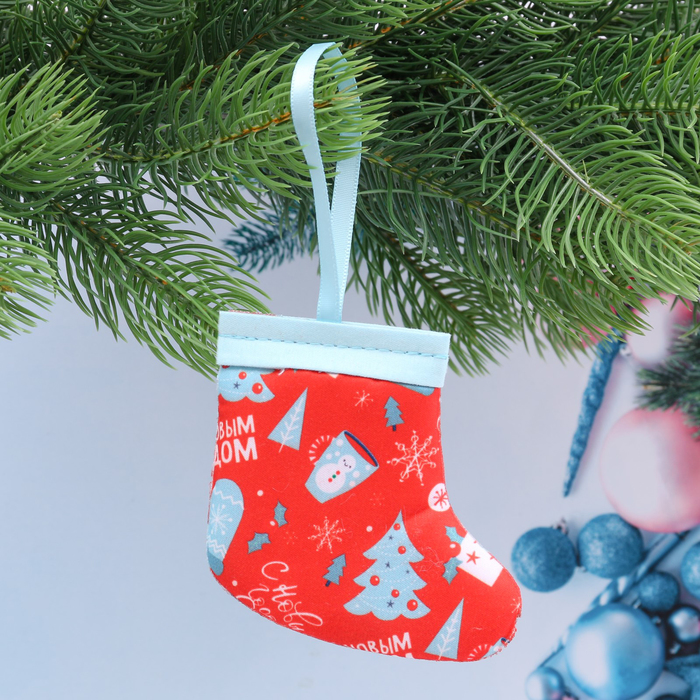 Подвеска-носочек "Пусть зима будет тёплой!"