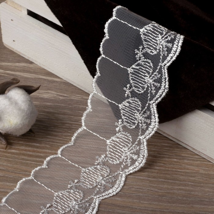 Кружево на сетке, 56мм, 14±1м, цвет белый