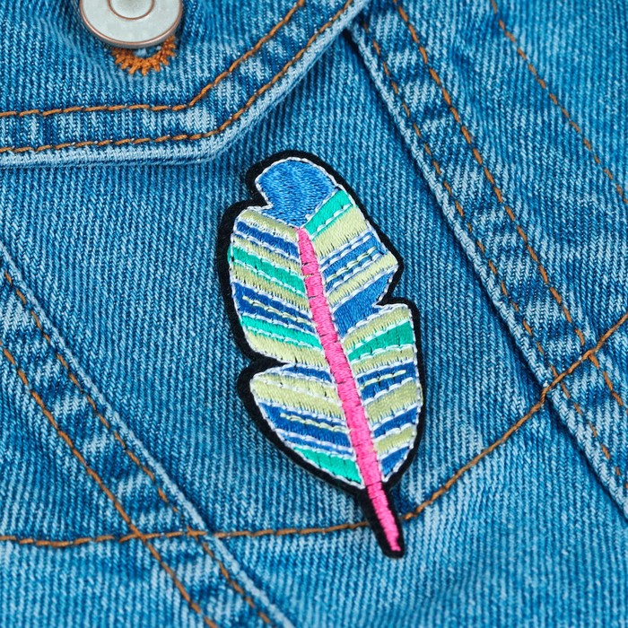 Термоаппликация "Перо", 8*3см