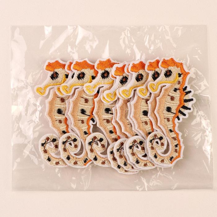 Термоаппликация "Морской конёк", 7*3,5см, цвет песочный