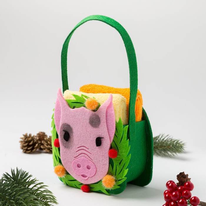 Наб.полотенец в корзинке "Свинка" 30х30 см-2 шт, 100% хл, 300гр/м2