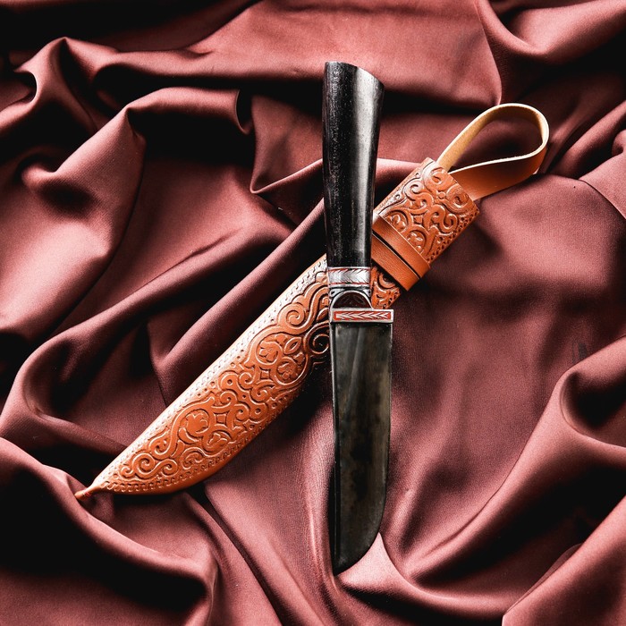 Нож Пчак Шархон, чёрная рукоять из граба (сухма), гарда из олова с гравировкой