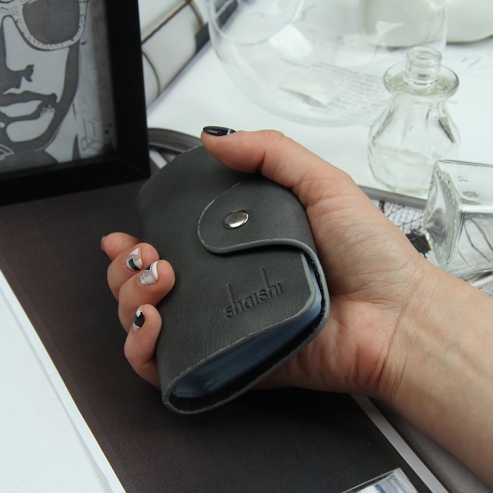 Визитница вертикальная, 1 ряд, 26 листов, цвет серый