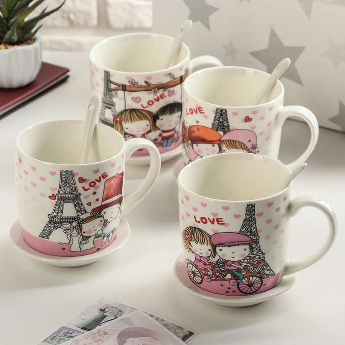 Кружка 320 мл "Влюбленные в Париже", с подставкой и ложкой, рисунок МИКС