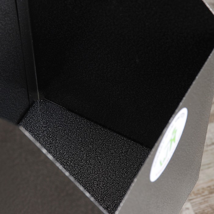 Урна уличная квадратная вкапываемая 17 л серая