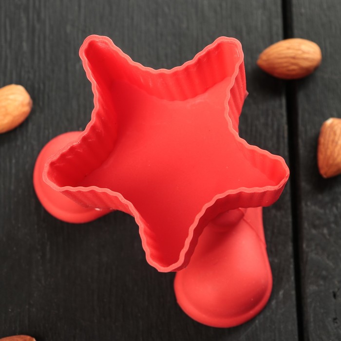 Форма для выпечки "Звезда. Риб" на ножках 8х7х6,5 см,