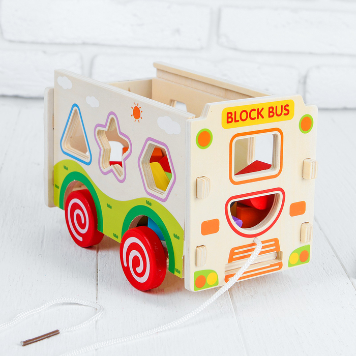 Сортер-каталка "Машинка"