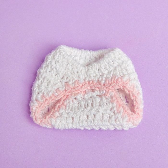 Памперс для куклы вязаный, цвет белый с розовой каёмкой