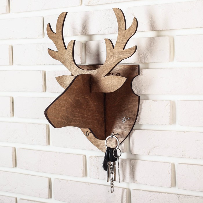 Ключница-вешалка деревянная "Олень"