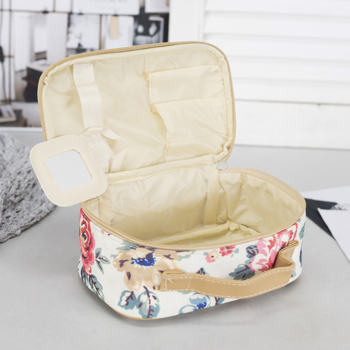 Косметичка-сундук "Цветение", отдел на молнии, зеркало, цвет белый/цветы