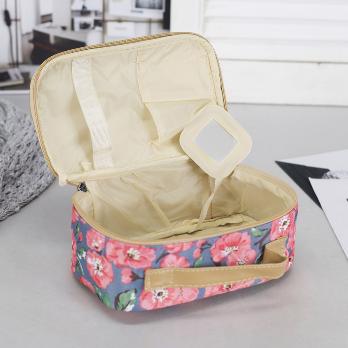 Косметичка-сундук "Цветение", отдел на молнии, зеркало, цвет голубой/цветы