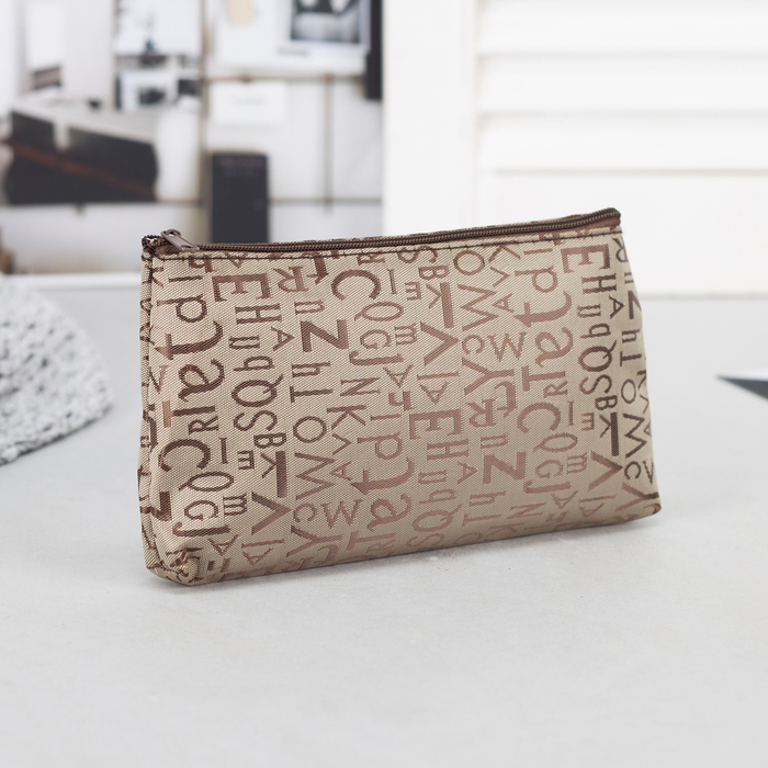 Косметичка простая "Буквы", отдел на молнии, цвет бежевый