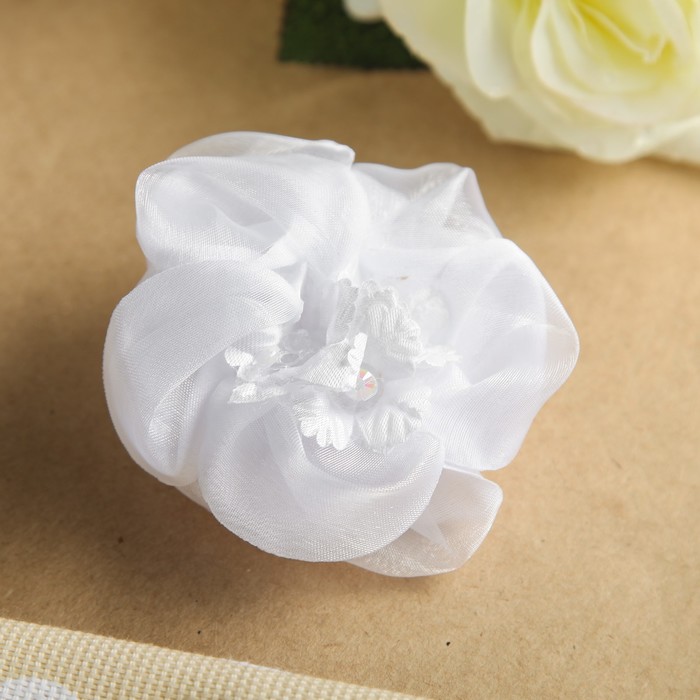 Бант для девочек с резинкой "Подснежник" белый, с лентами, 8 см