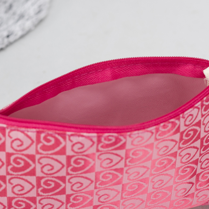 Косметичка простая "Сердечки", отдел на молнии, цвет розовый