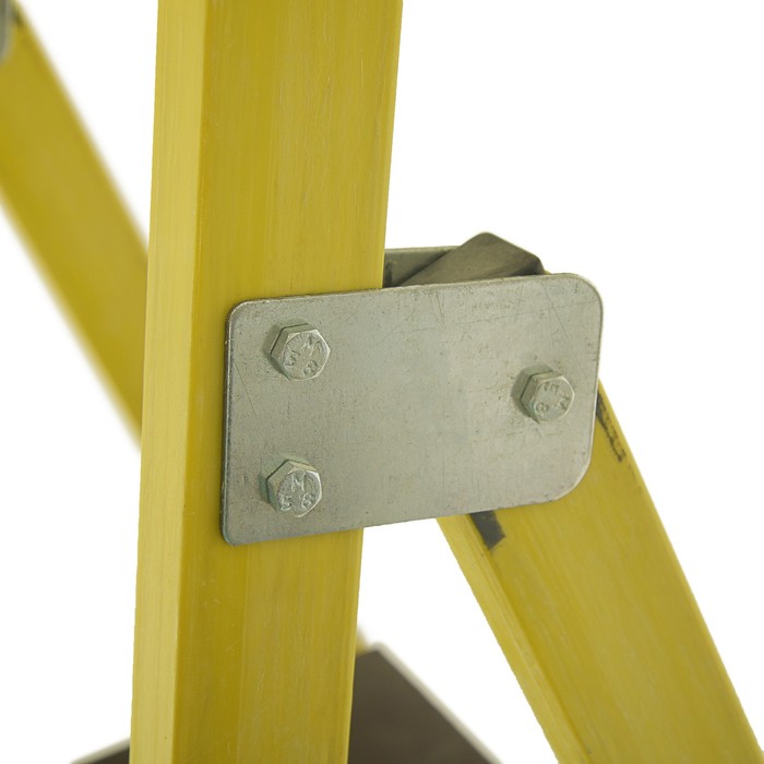 Стремянка диэлектрическая "ЛУЧ" ССС-2,9-Ф40П, стеклопластик, рабочая высота 2 м, 6 ступеней