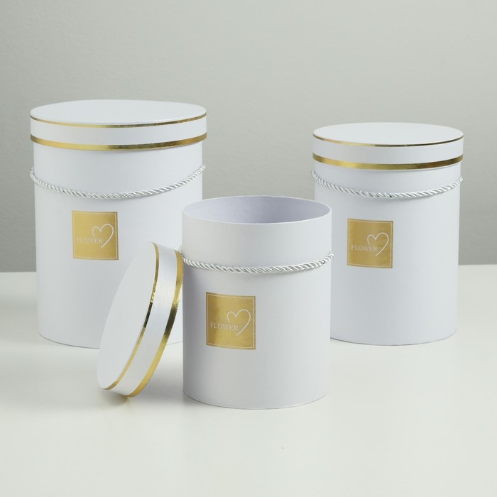 Набор коробок 3в1, белый, 18,5 х 18,5 х 24 - 14,5 х 14,5 х 17,5 см