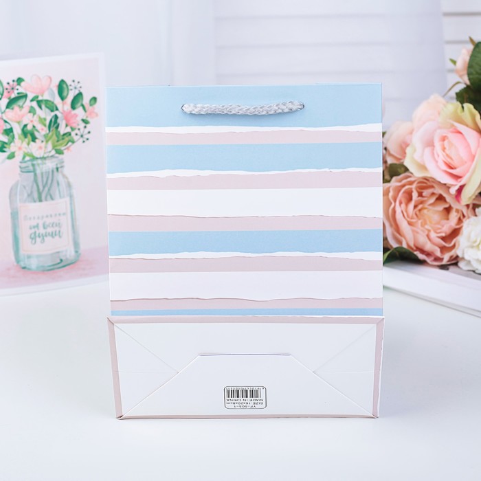 Пакет подарочный люкс, 16 х 20 х 8 см