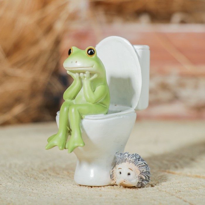 Сувенир полистоун &quot;Лягушка на унитазе&quot; 6х4,5х7 см