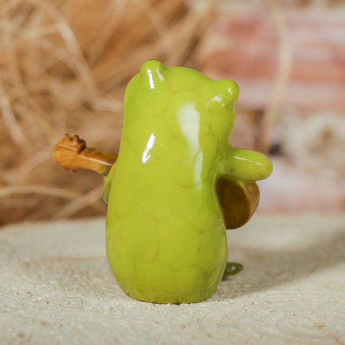 Сувенир полистоун "Лягушонок гитарист" 6х4,5х6 см