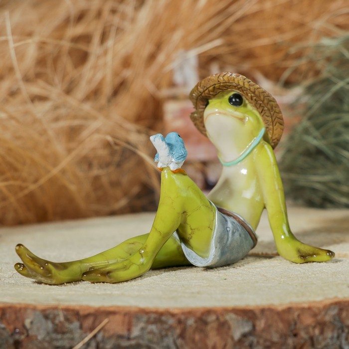 Сувенир полистоун "Лягушонок с птичкой" 13,5х8х7,5 см